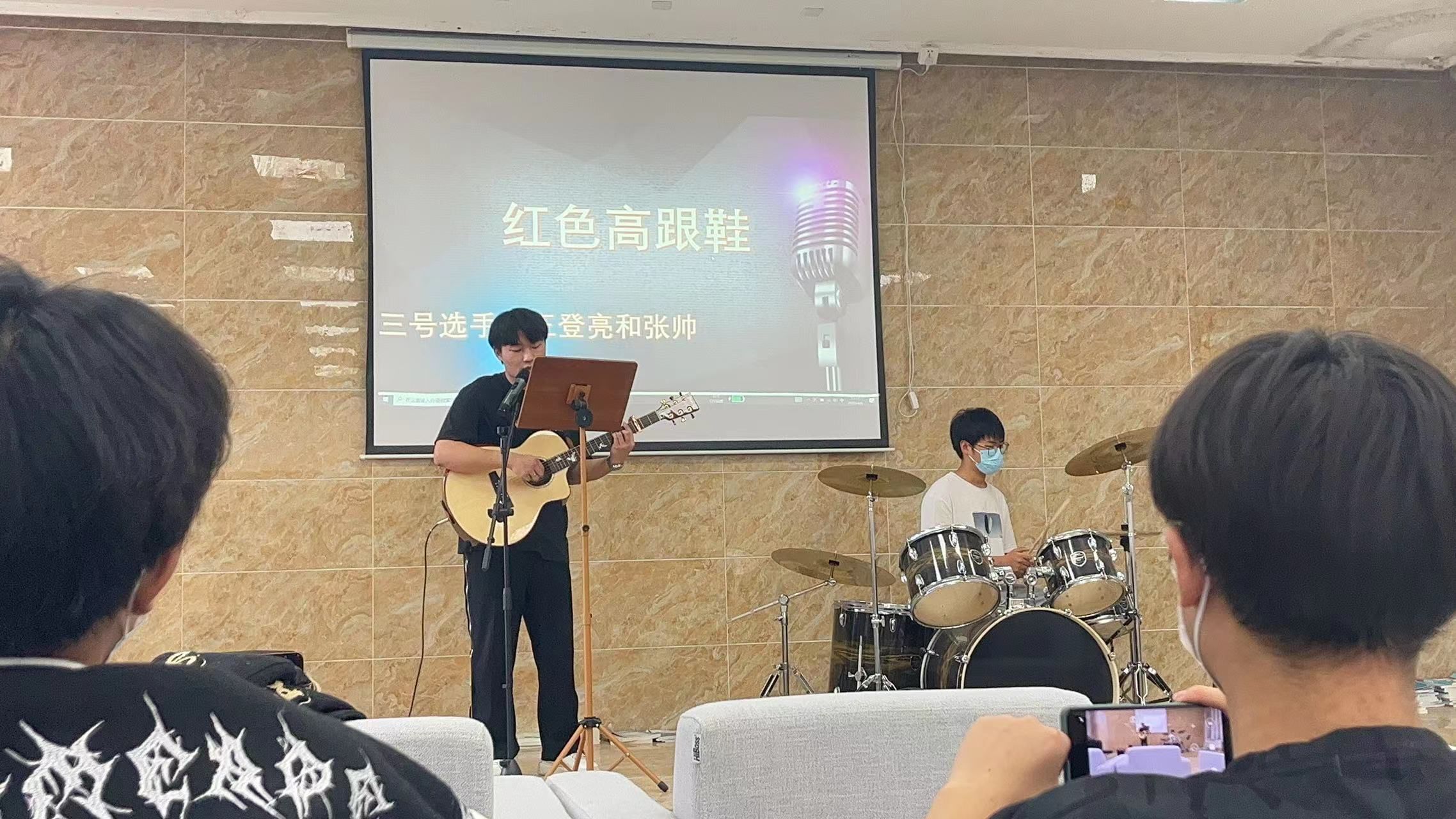抗擊疫情，音樂(lè)不靜默 　　　　