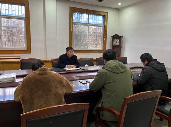 校黨委委員、副校長范次猛走訪機(jī)械工程學(xué)院