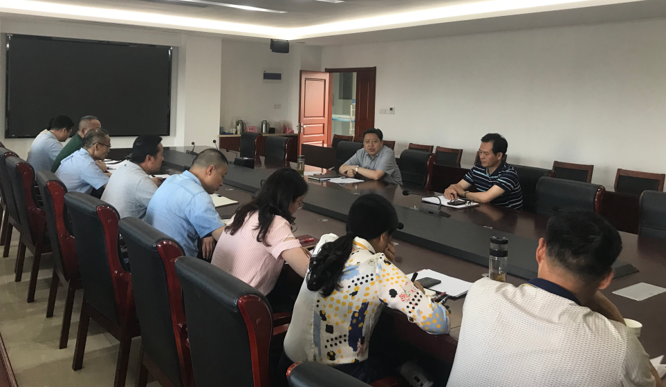 學(xué)校召開“2021年科研團(tuán)隊申報與建設(shè)” 工作會議