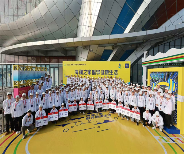 秋風(fēng)暢跑，服務(wù)相伴-學(xué)校志愿者助力2024環(huán)蠡湖半程馬拉松