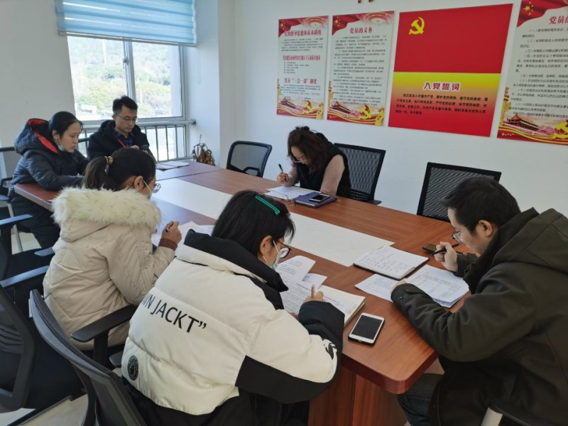 學校召開省文明校園創(chuàng)建第三次月度工作例會