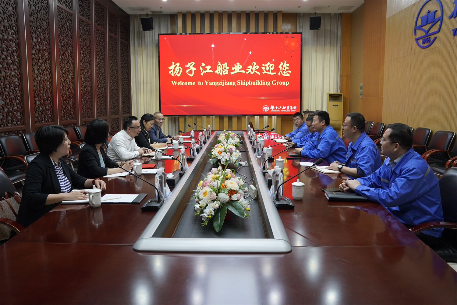 學(xué)校校長、黨委書記李進(jìn)帶隊(duì)赴揚(yáng)子江船業(yè)集團(tuán)開展“訪企拓崗促就業(yè)”專項(xiàng)行動(dòng)
